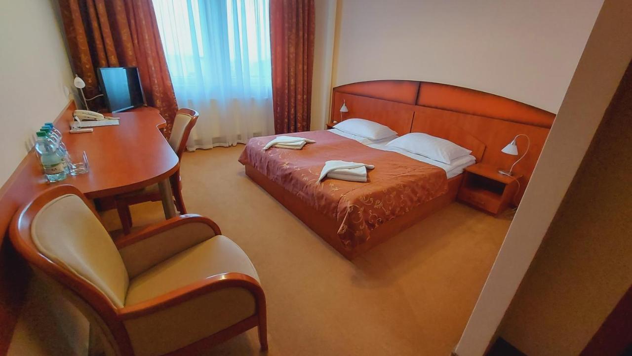 Hotel Stal Stalowa Wola Luaran gambar