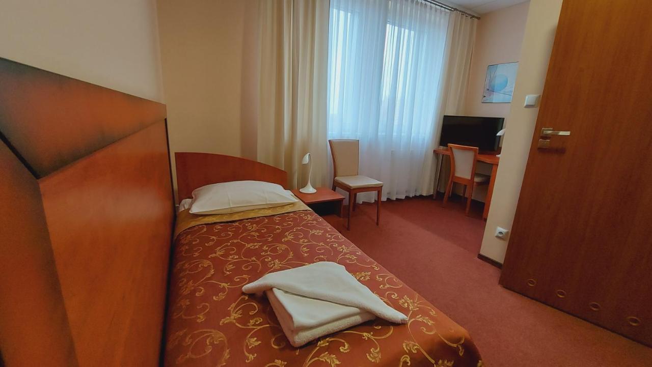 Hotel Stal Stalowa Wola Luaran gambar